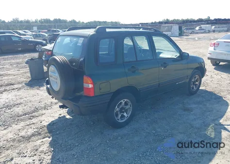 2000 Chevrolet Tracker Hard Top z USA, uszkodzony, nr VIN 2CNBJ13C7Y6924645
